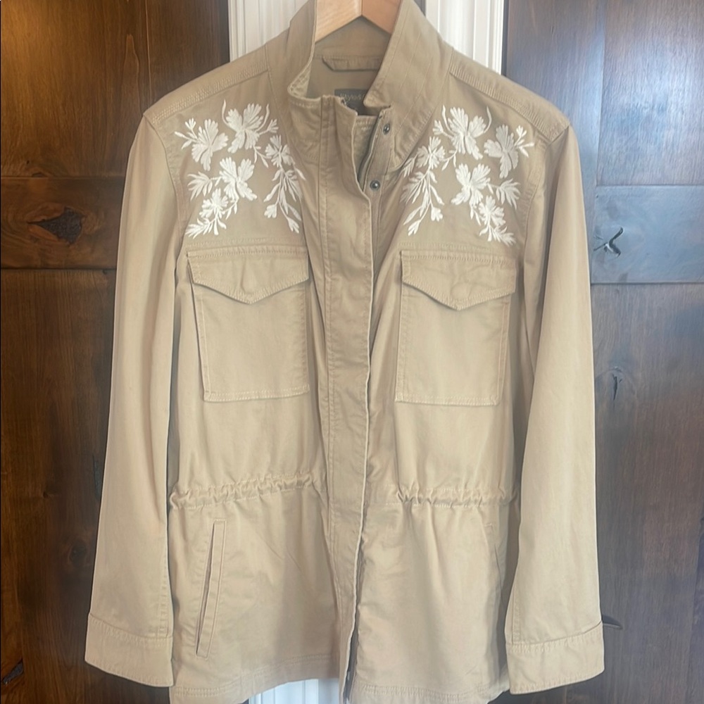 NWOT Women's Tan Embroidered Jacket